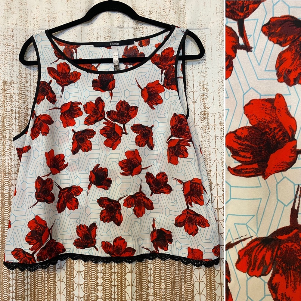 KENSIE FLORAL CROP TOP